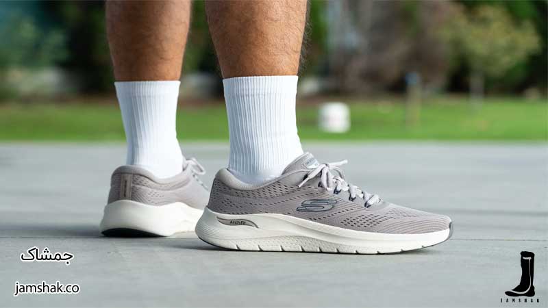  کفش پیاده‌روی Skechers Arch Fit 2.0 – بهترین گزینه برای پیاده‌روی طولانی 